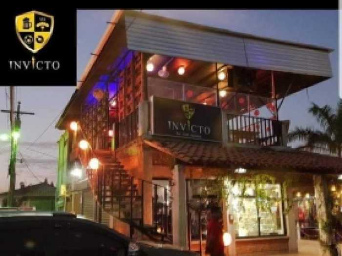 INVICTO BAR&GRILL