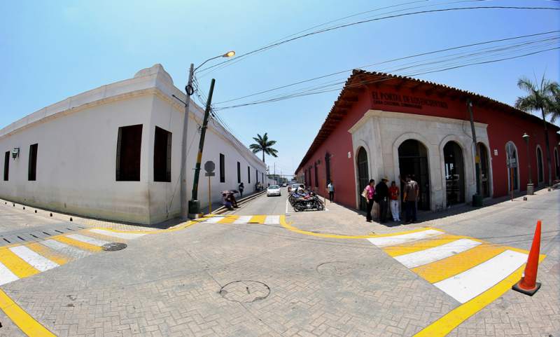 Edificio el Obispo y La Casa de la Cultura